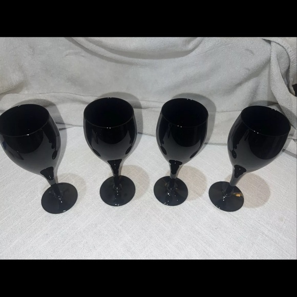 Vintage MIKASA Black Elegance Amethyst CRYSTAL Set Of 4 Wine Glasses - Picture 2 of 4